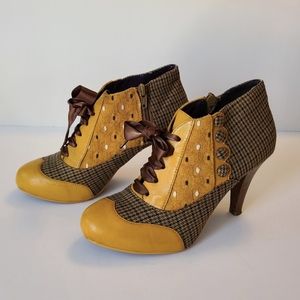 Poetic License Heels